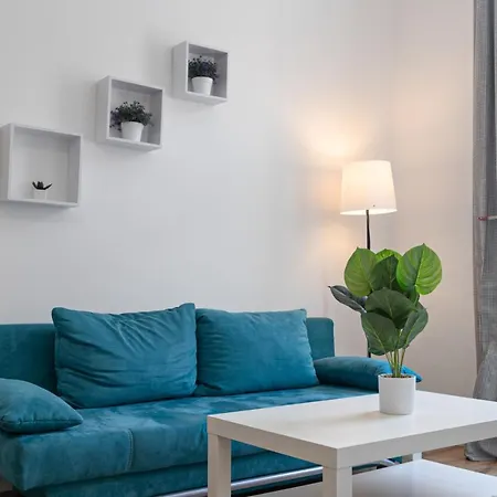 Affordable 2Br Apt- Connected To The Whole City Vienna Exterior photo