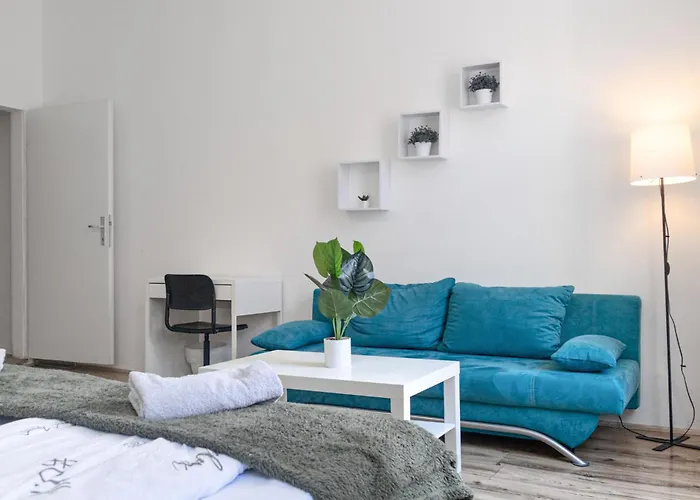 Affordable 2Br Apt- Connected To The Whole City