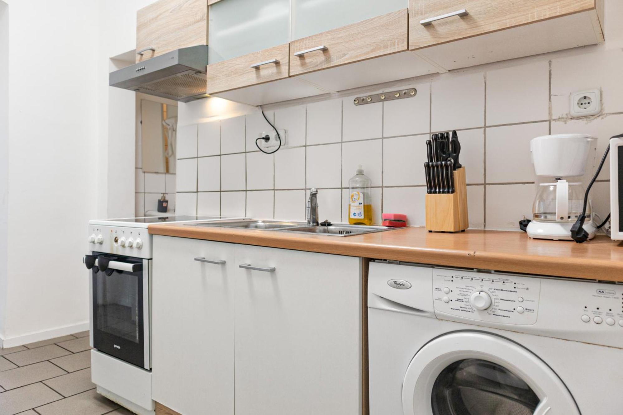 Affordable 2br Apt- Connected To The Whole * Wien